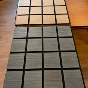 Pannello acustico da parete a quadri Freja in legno – 60x60cm – white oak (7) Pannello acustico da parete a quadri Freja in legno - 60x60cm - white oak (7)